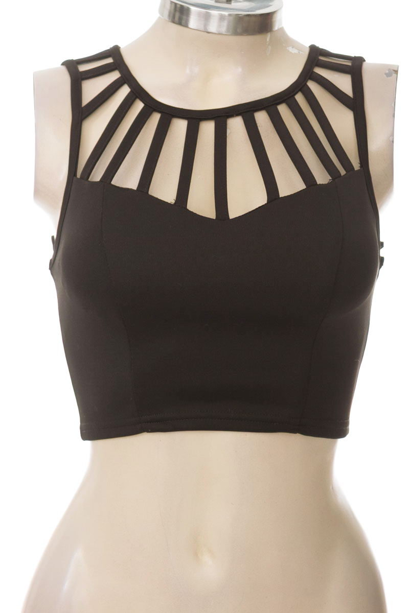 Top / Camiseta color Negro - ELA