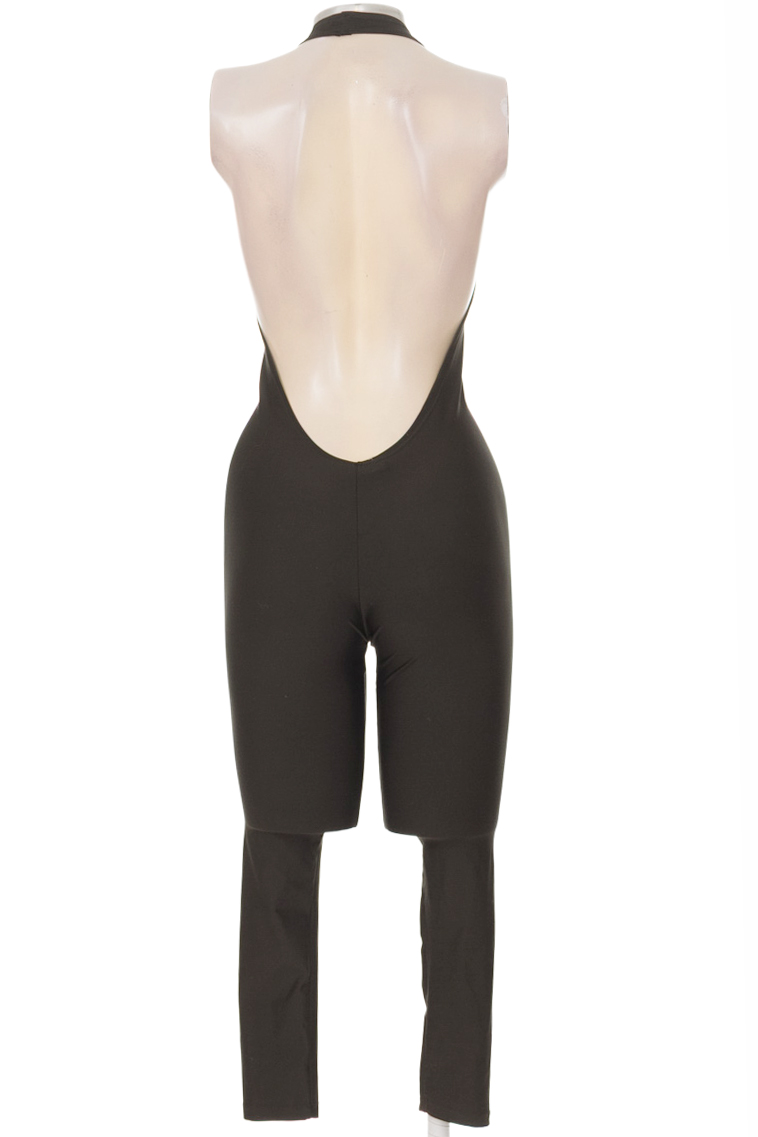 Ropa Deportiva / Salida de Baño color Negro - Closeando