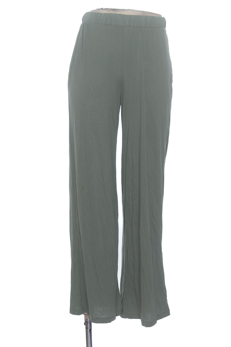 Pantalones color Verde - Divided by H&M
