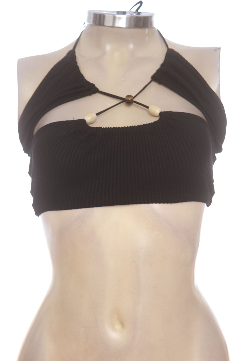 Top / Camiseta color Negro - Zara