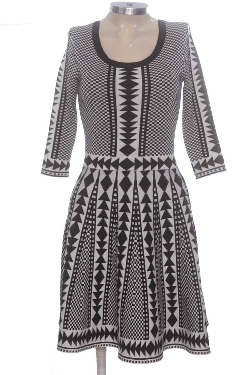 Vestido / Enterizo color Negro - Nina Leonard