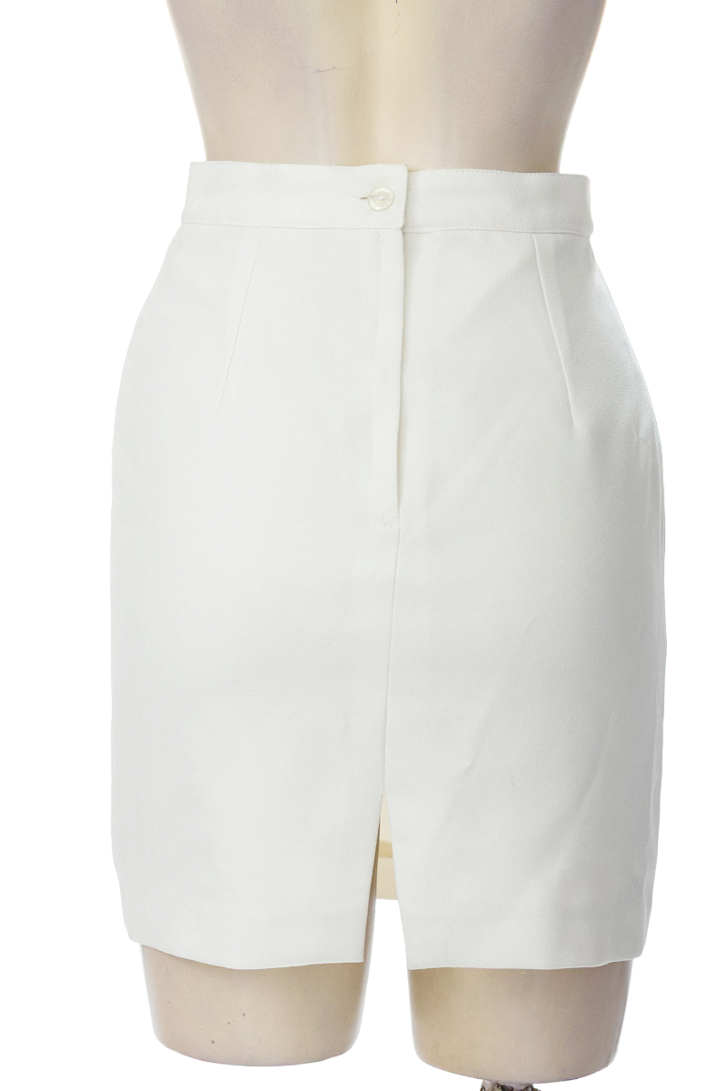 Falda color Beige - Closeando