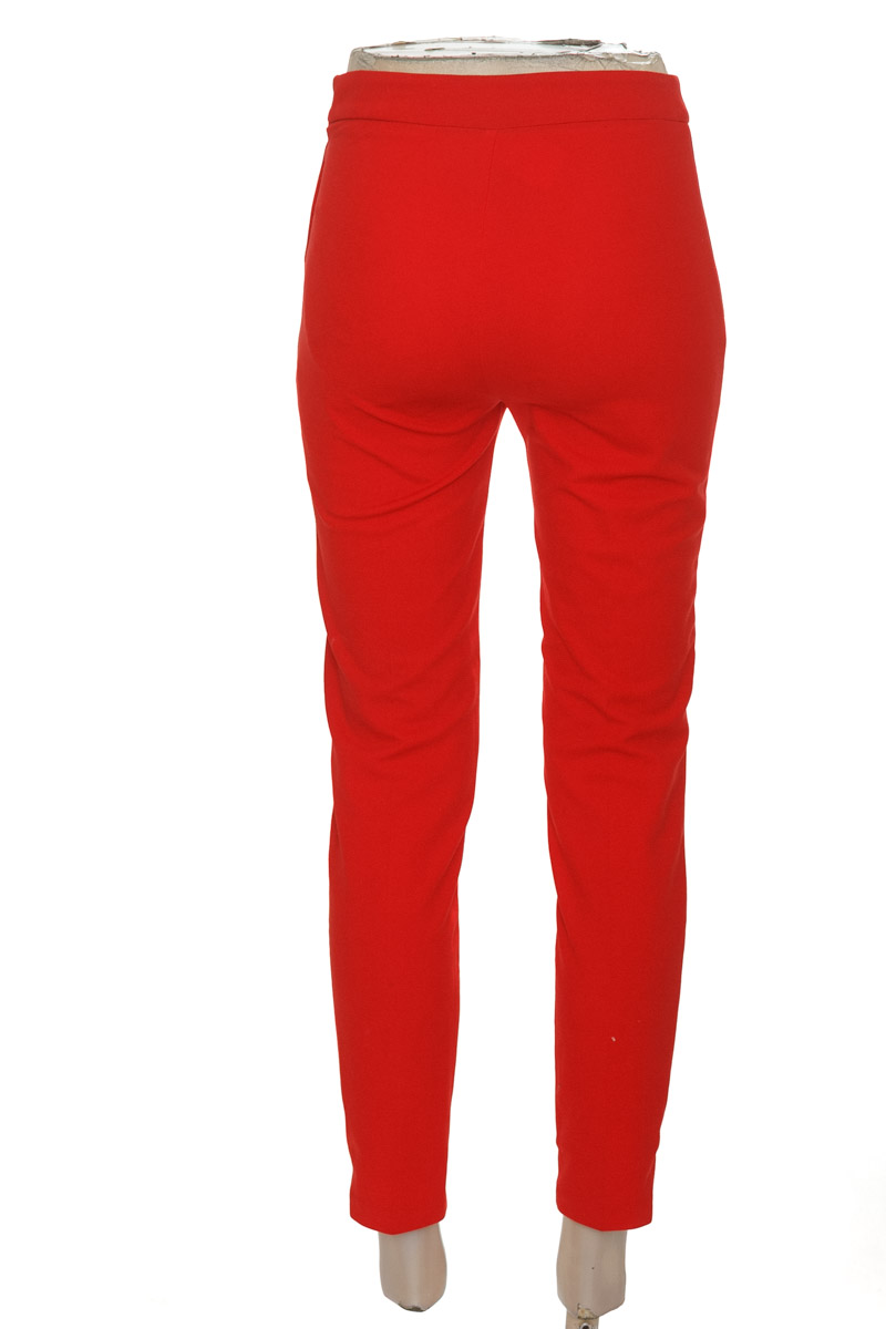 Pantalones color Rojo - Closeando