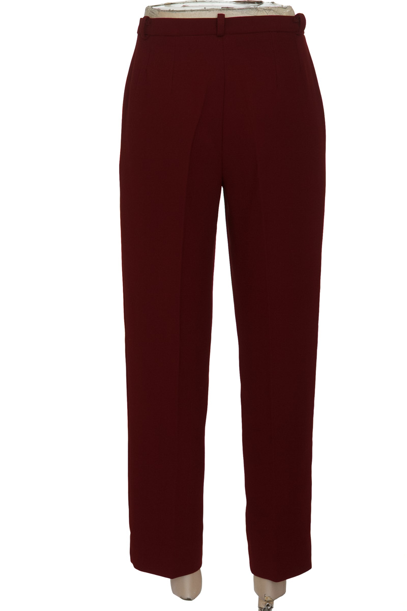 Pantalones color Vinotinto - Closeando