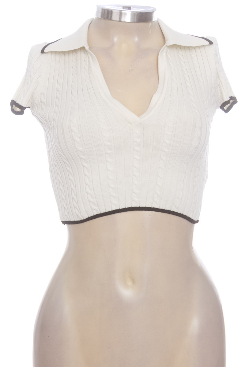 Top / Camiseta color Blanco - Bershka