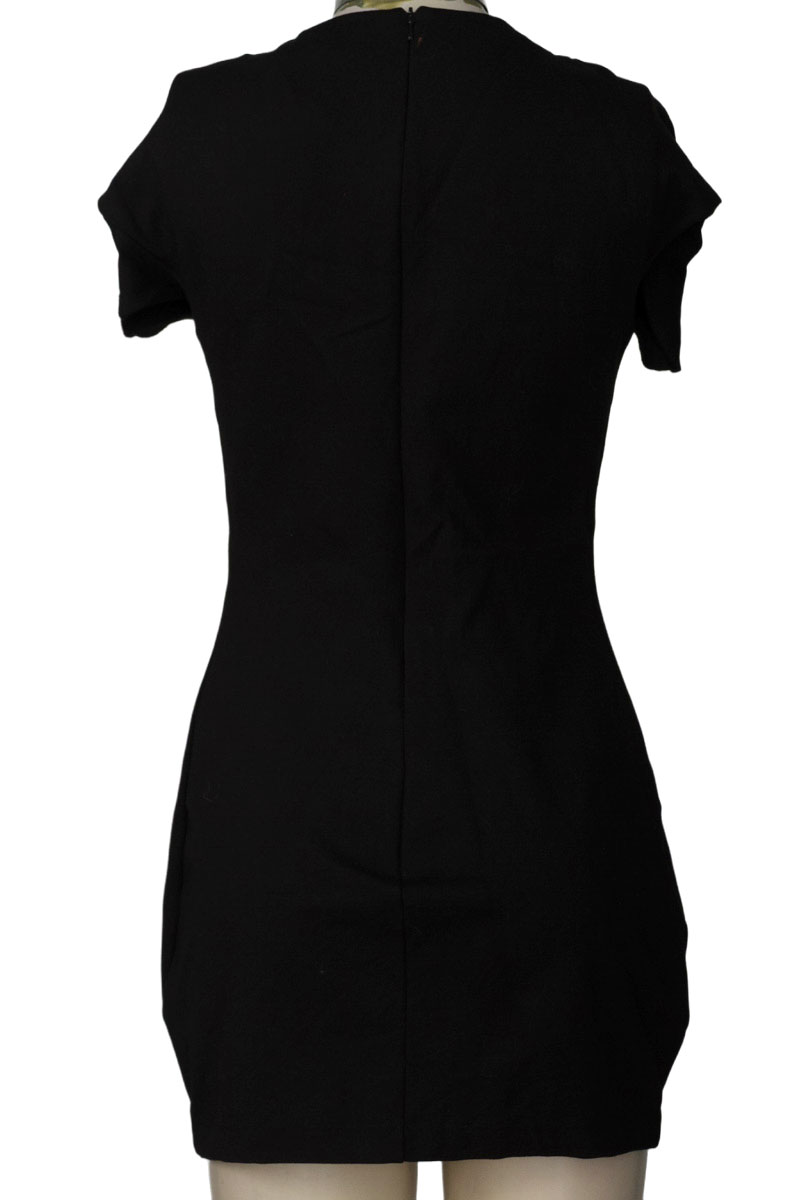 Vestido / Enterizo color Negro - Zara