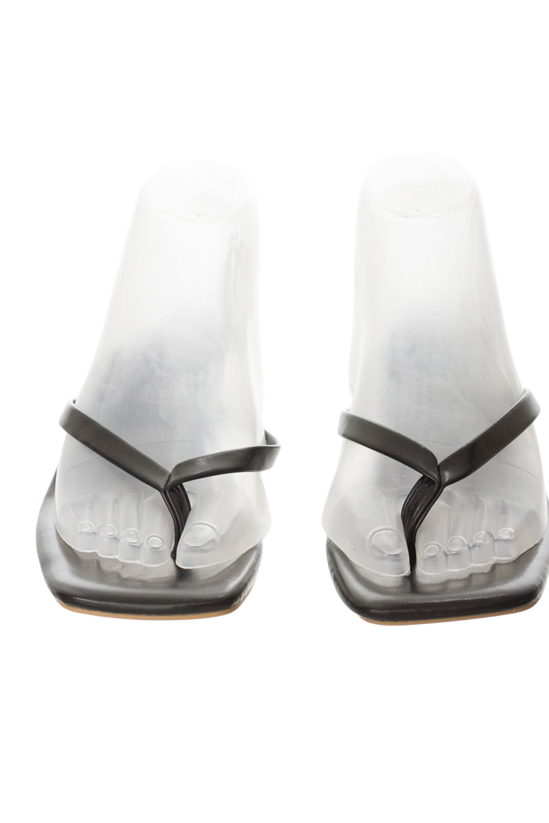 Zapatos color Negro - Closeando