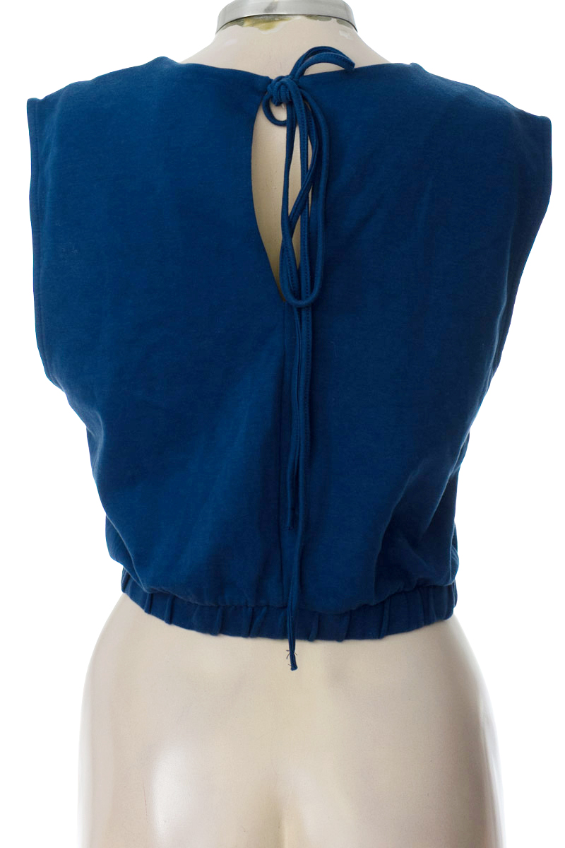 Top / Camiseta color Azul - Zara