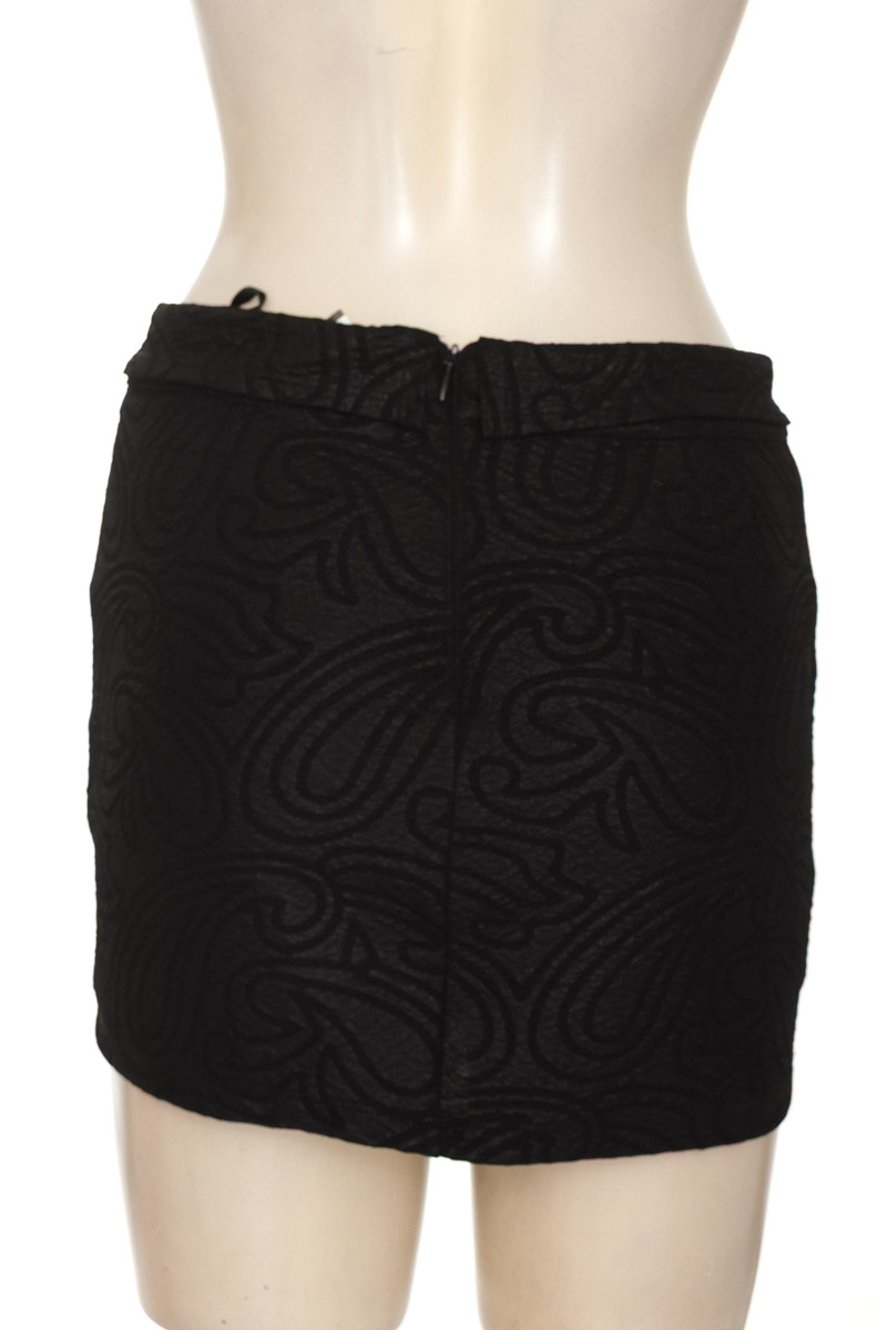 Falda color Negro - ELA