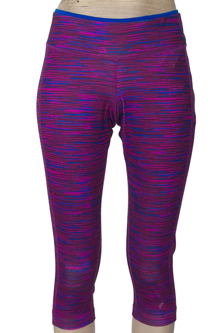 Ropa Deportiva / Salida de Baño color Fucsia - Reebok