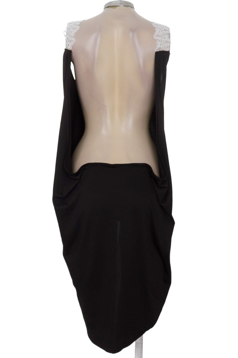 Ropa Deportiva / Salida de Baño color Negro - Closeando