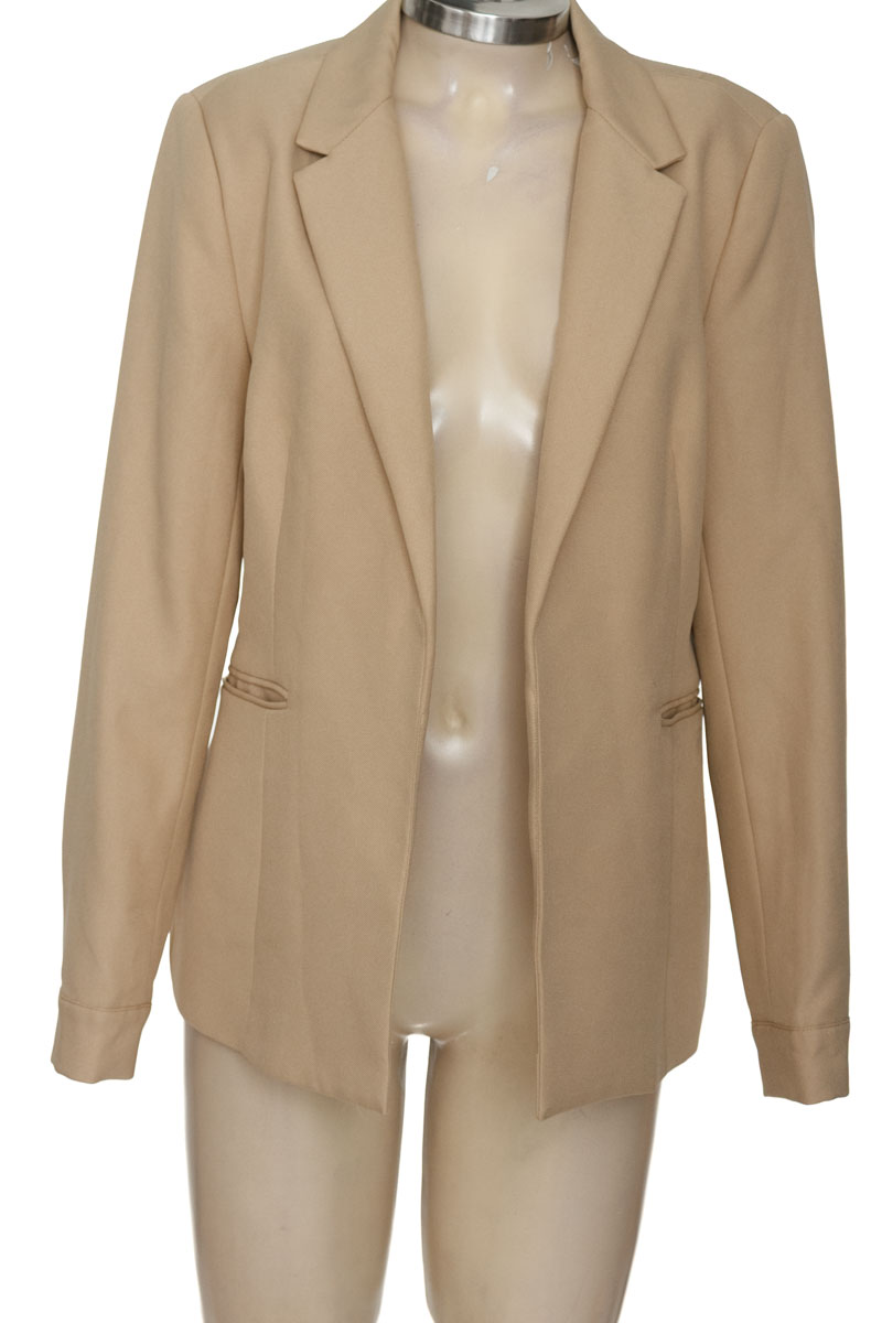 Chaqueta / Abrigo color Beige - ELA