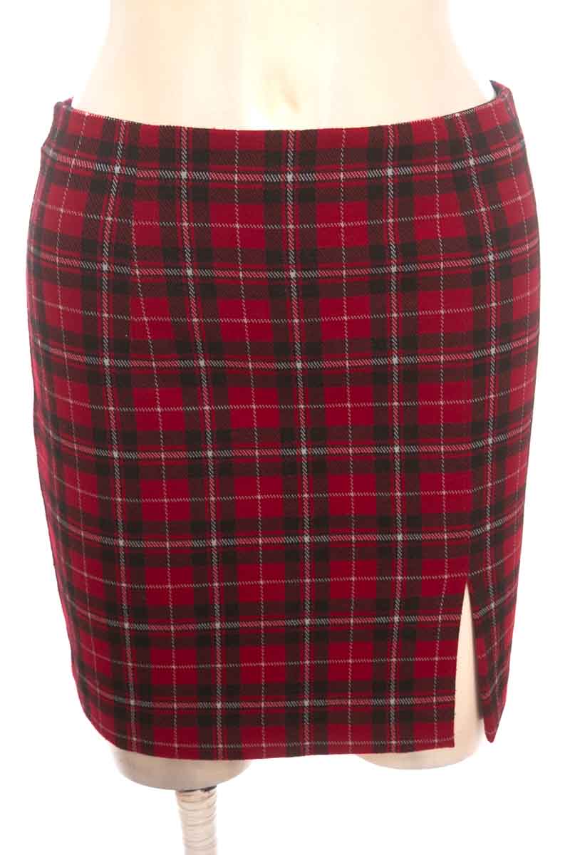 Falda color Rojo - Stradivarius