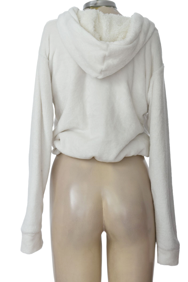 Chaqueta / Abrigo color Blanco - Closeando