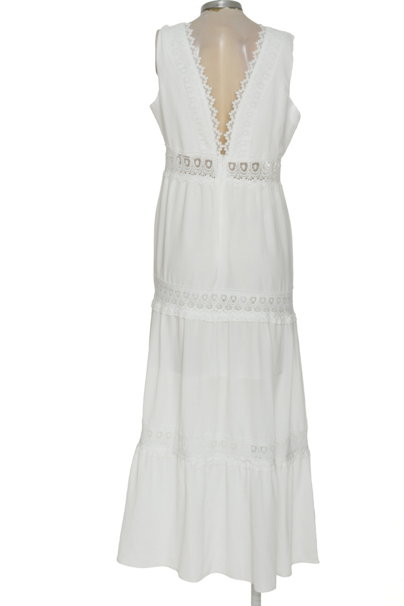 Vestido / Enterizo color Blanco - Closeando