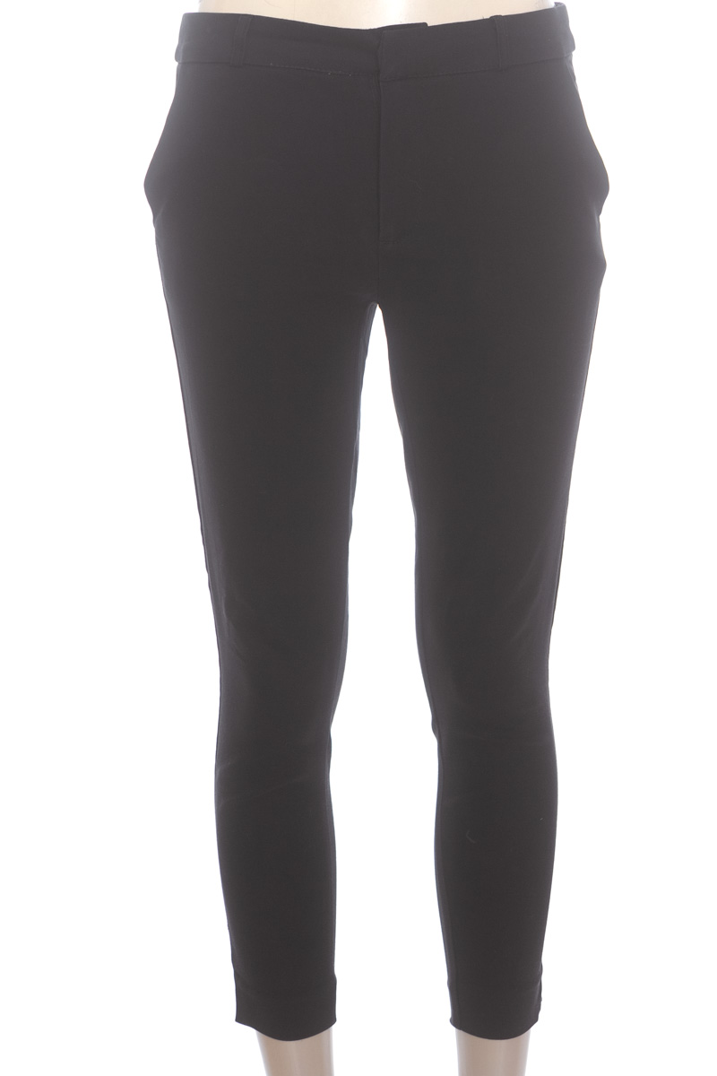 Pantalones color Azul - Stradivarius