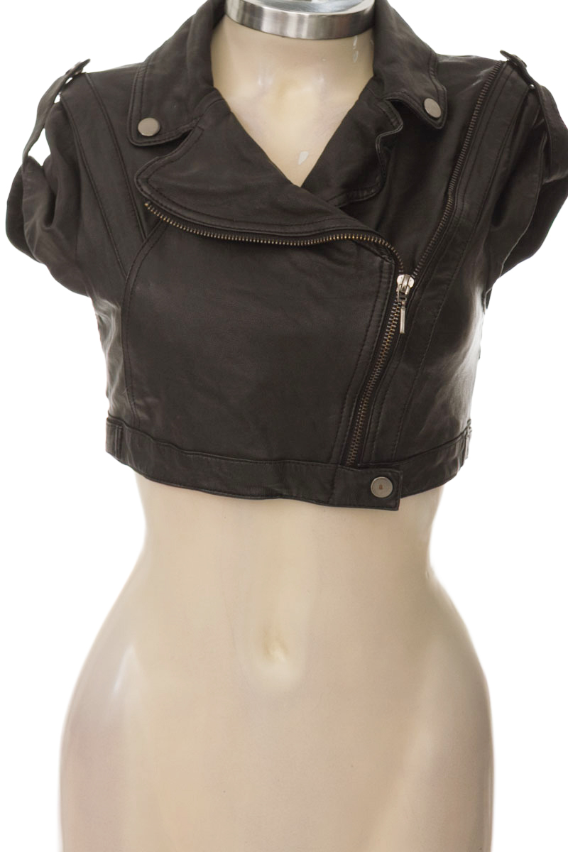 Chaqueta / Abrigo color Negro - BEBE