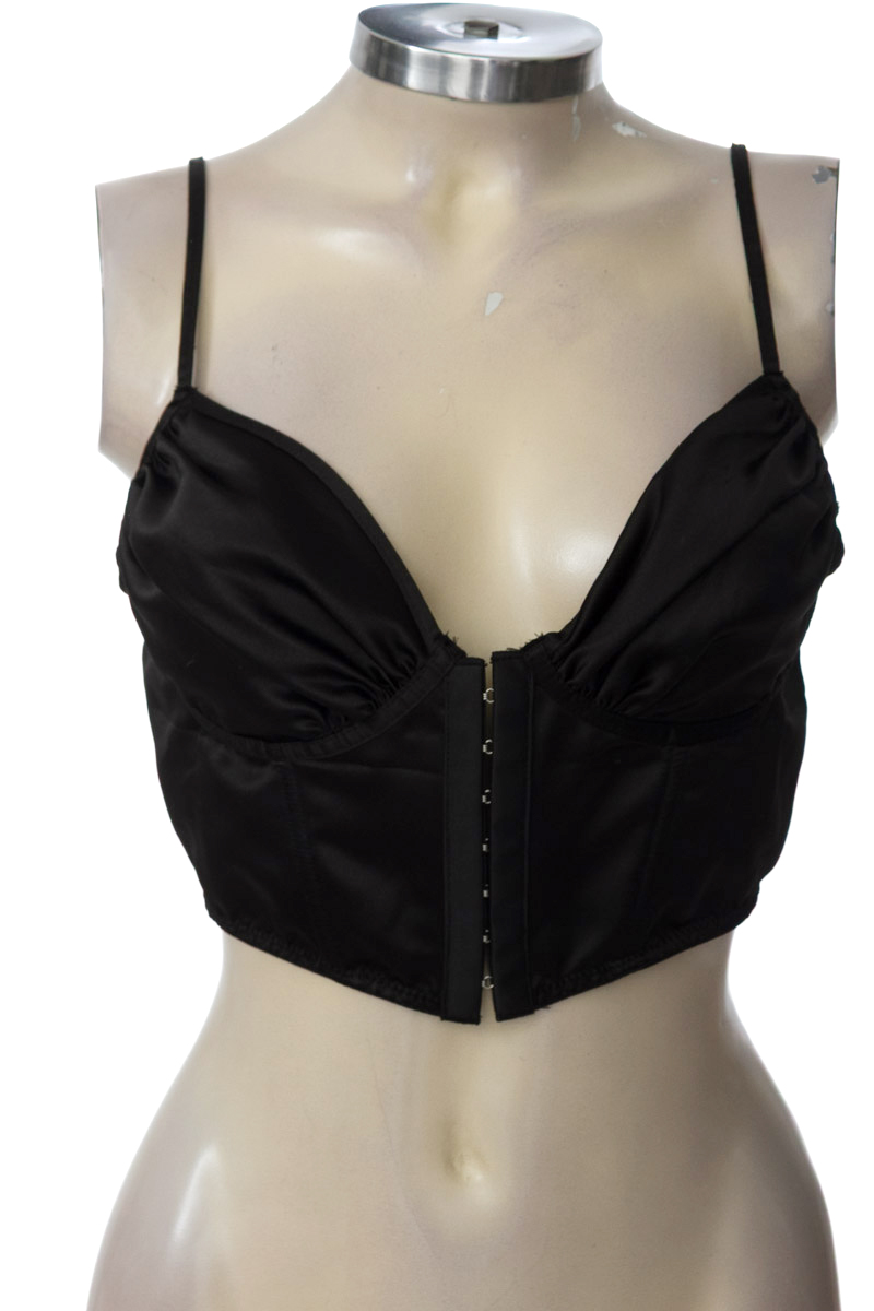 Top / Camiseta color Negro - AiiRZ