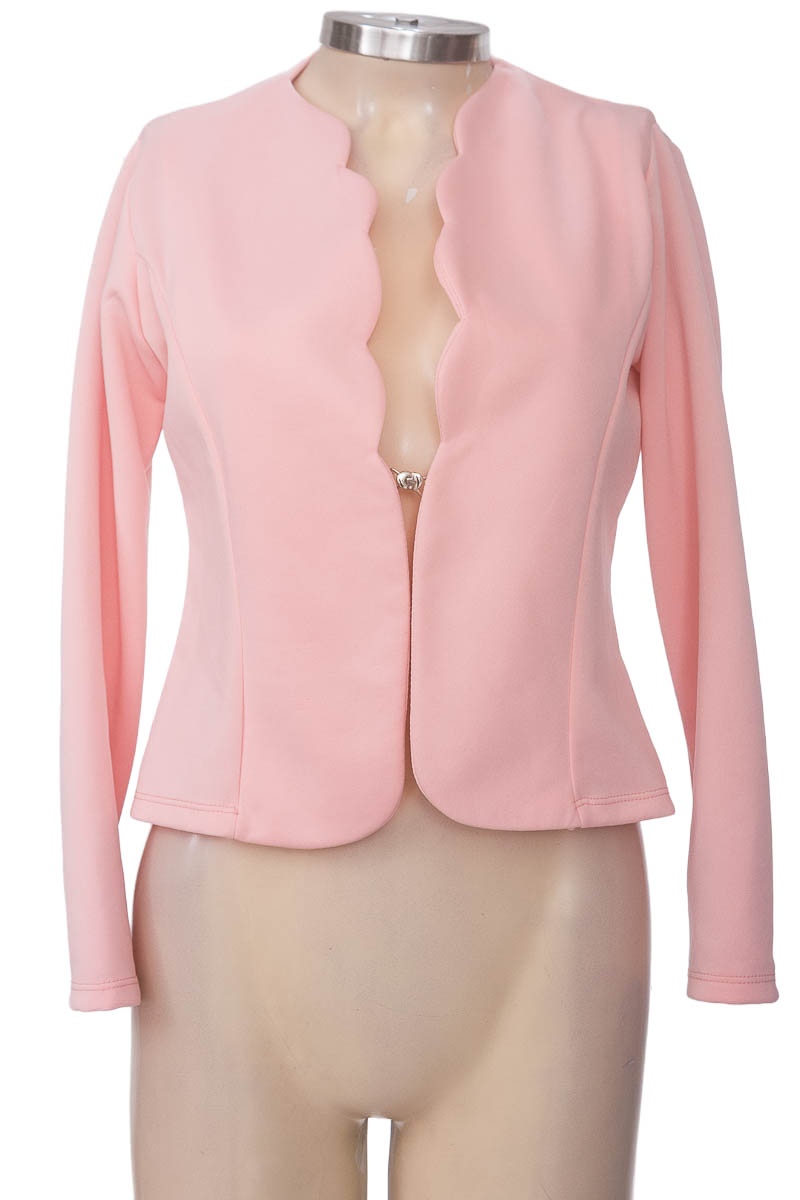 Chaqueta / Abrigo color Rosado - Closeando