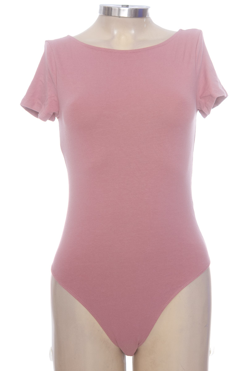 Top / Camiseta color Rosado - Divided by H&M