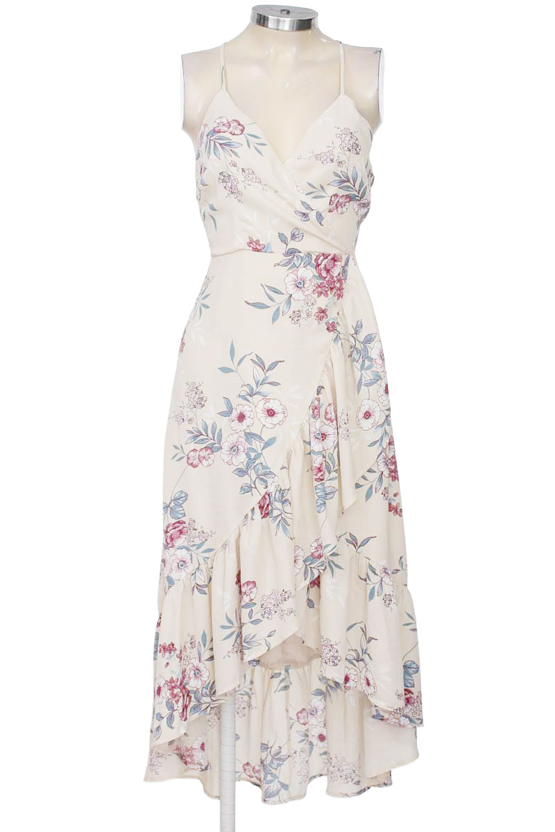 Vestido / Enterizo color Beige - Lulus