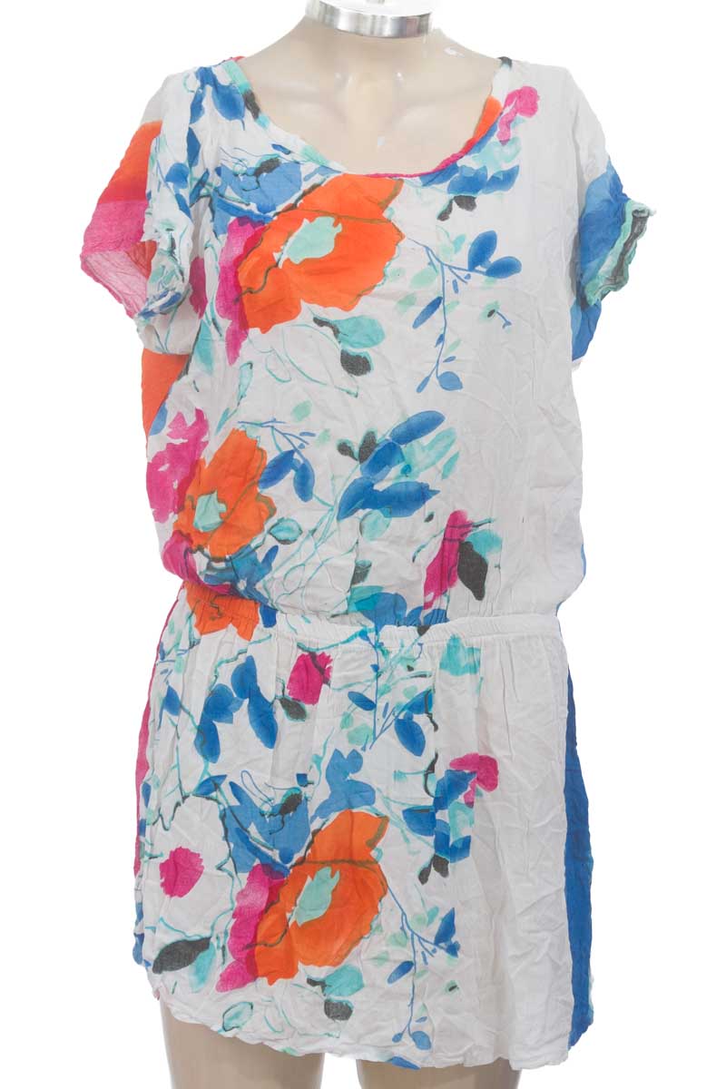 Vestido / Enterizo color Blanco - Closeando