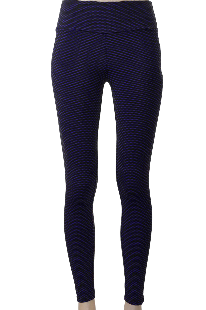 Ropa Deportiva / Salida de Baño color Negro - Closeando