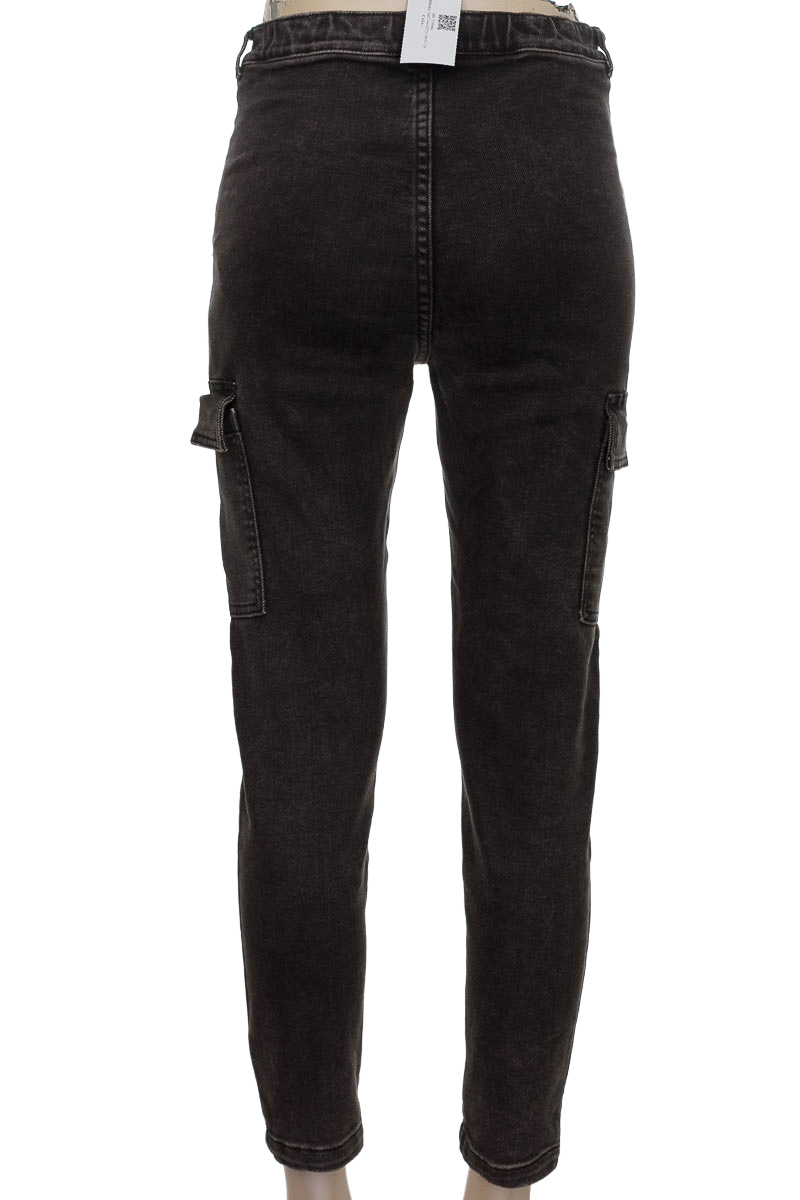 Pantalones color Gris - Ostu