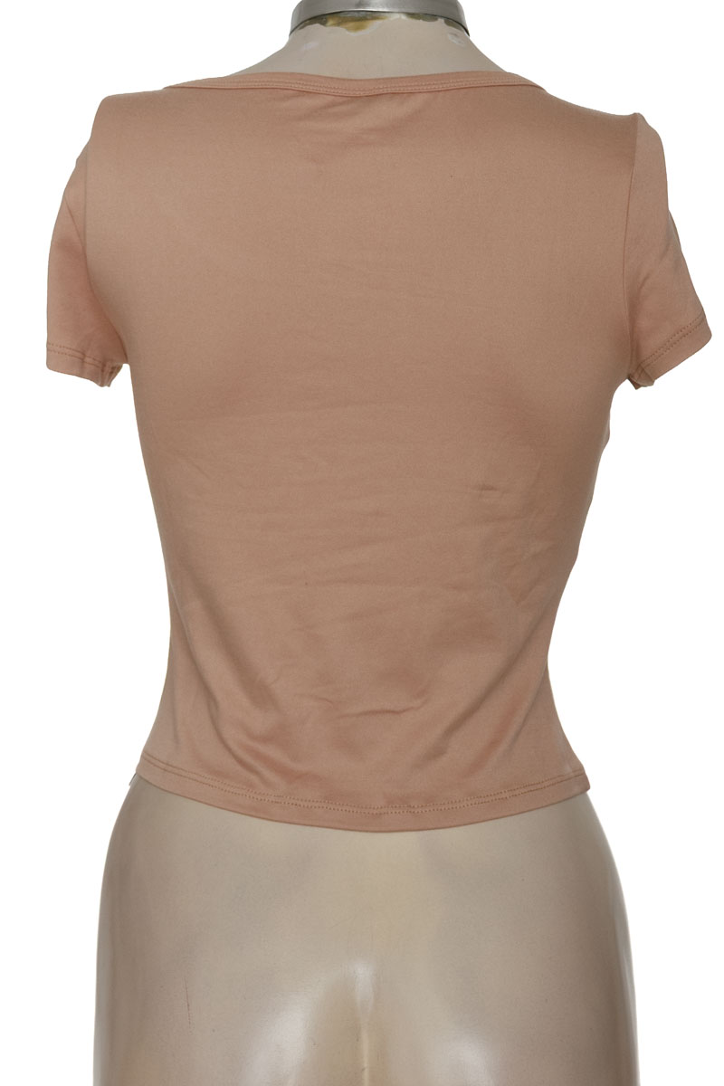 Top / Camiseta color Beige - Closeando