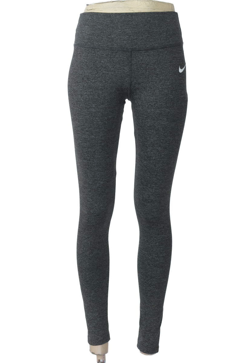 Ropa Deportiva / Salida de Baño color Gris - Closeando