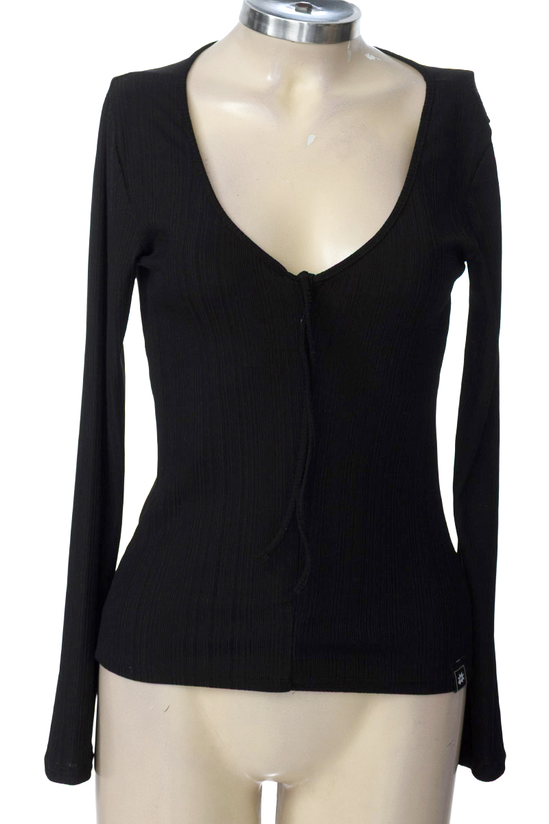 Top / Camiseta color Negro - Real Human