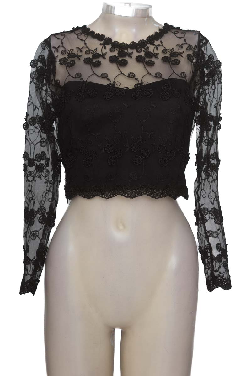 Blusa color Negro - Closeando