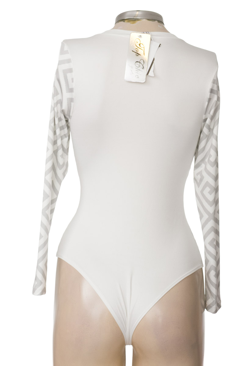 Top / Camiseta color Gris - Top Chic