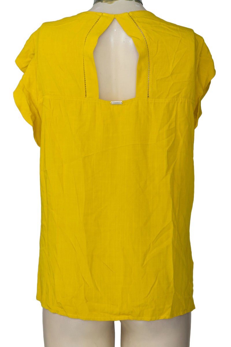 Top / Camiseta color Mostaza - Esprit