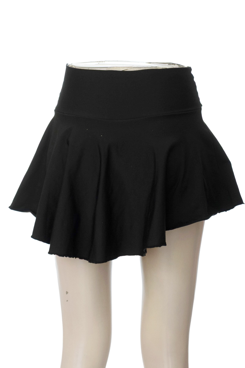 Ropa Deportiva / Salida de Baño color Negro - Closeando