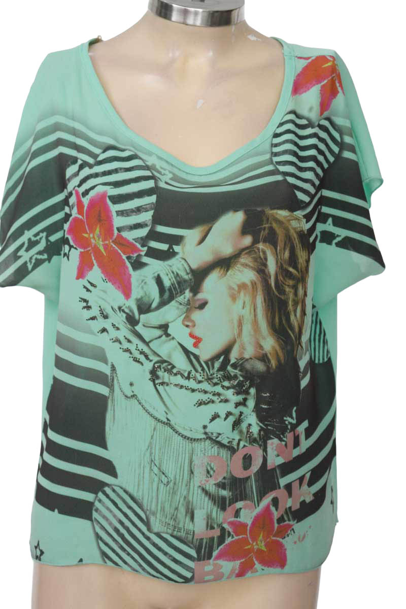 Top / Camiseta color Aguamarina - Closeando