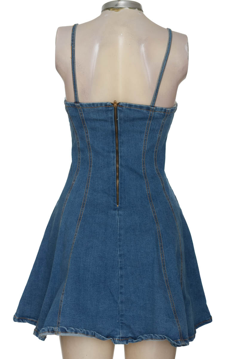 Vestido / Enterizo color Azul - Closeando