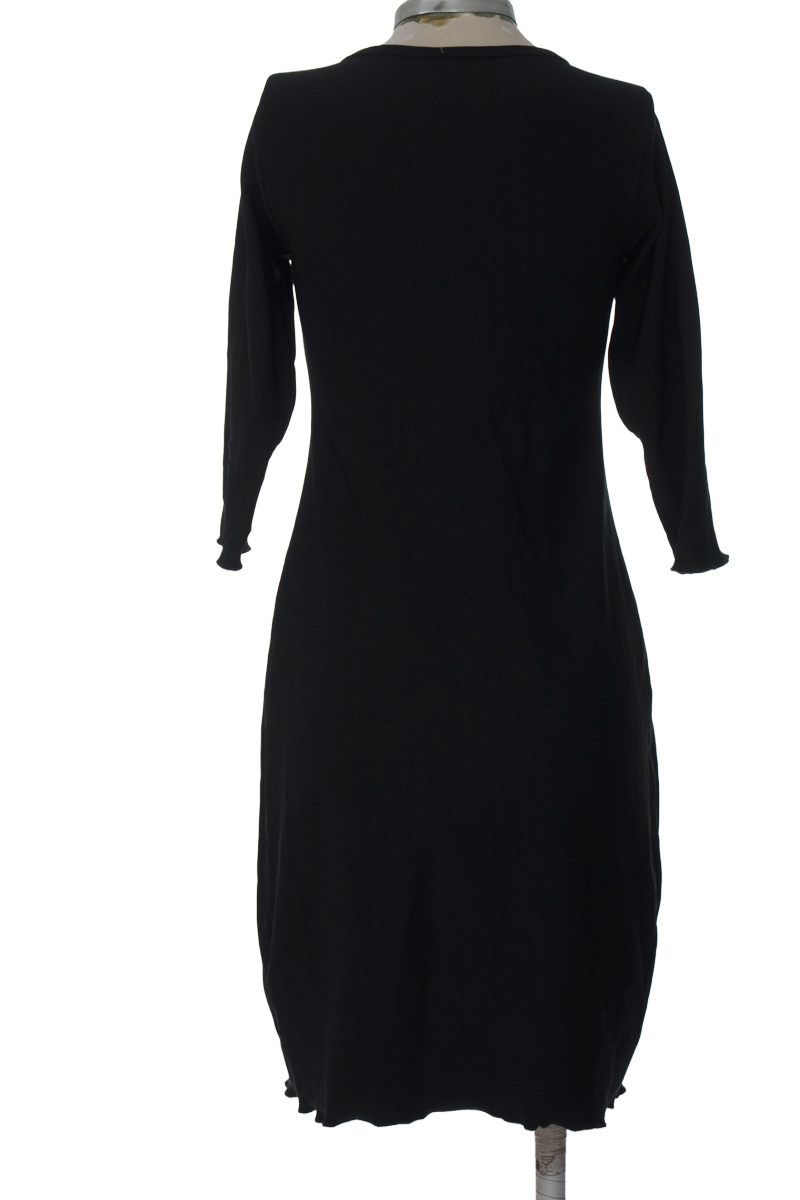 Vestido / Enterizo color Negro - Closeando