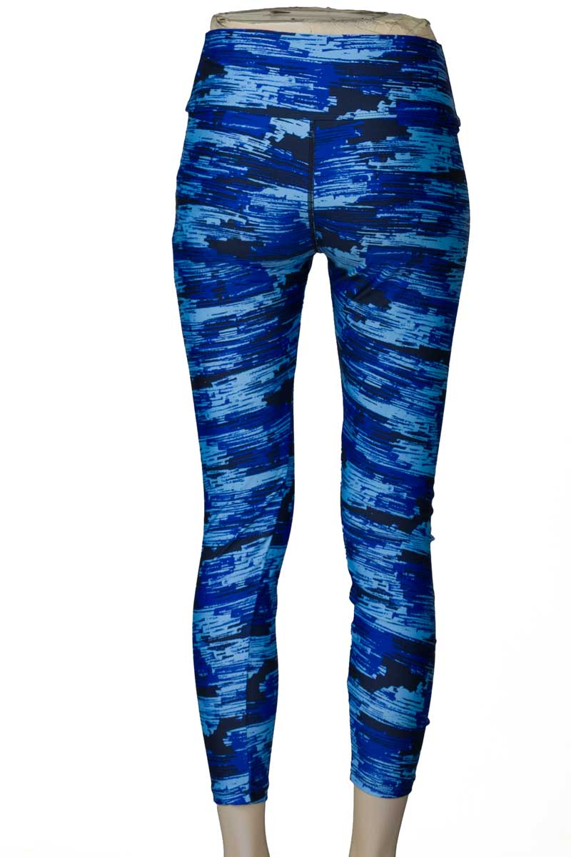 Ropa Deportiva / Salida de Baño color Azul - Closeando