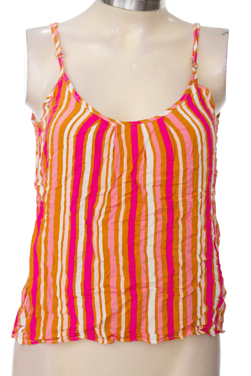 Top / Camiseta color Rosado - TopMark