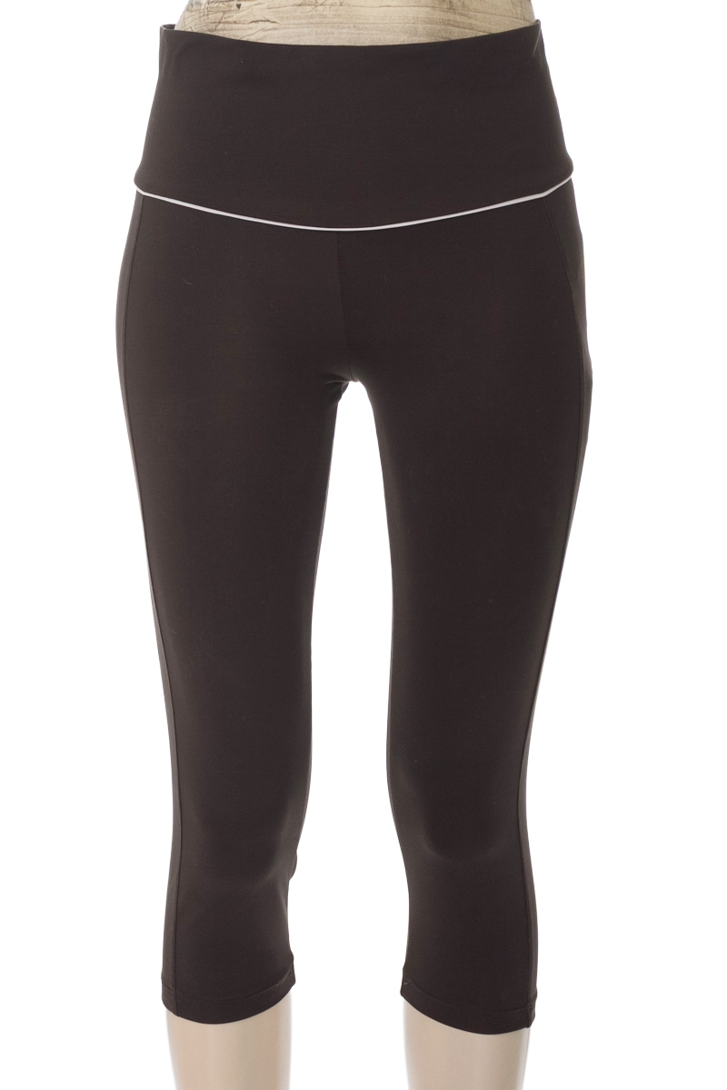 Ropa Deportiva / Salida de Baño color Negro - Gef