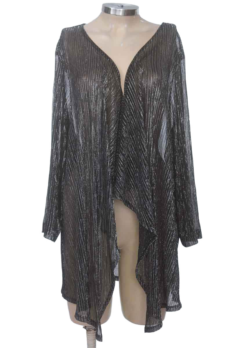 Blusa color Negro - Closeando