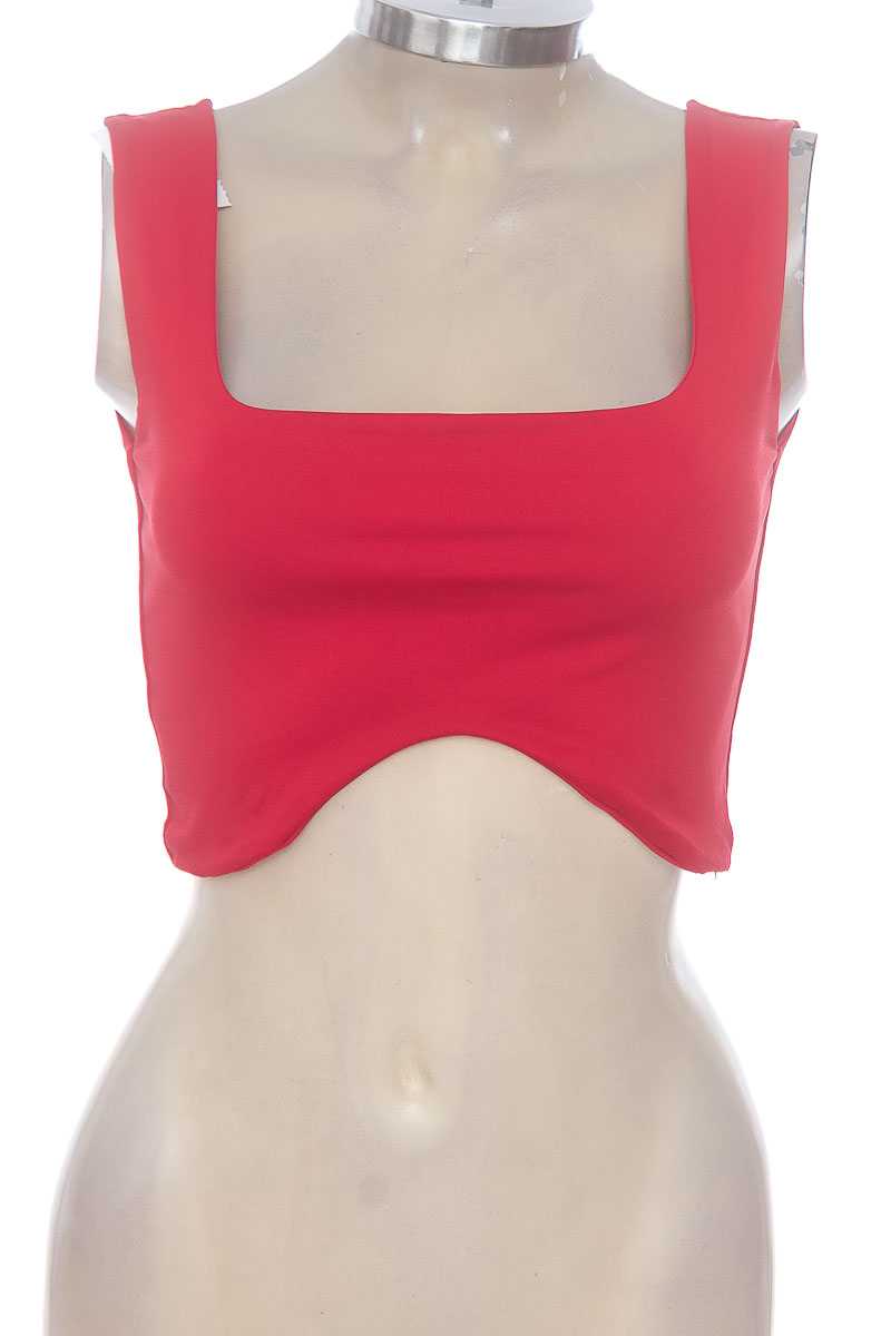 Top / Camiseta color Rojo - Closeando