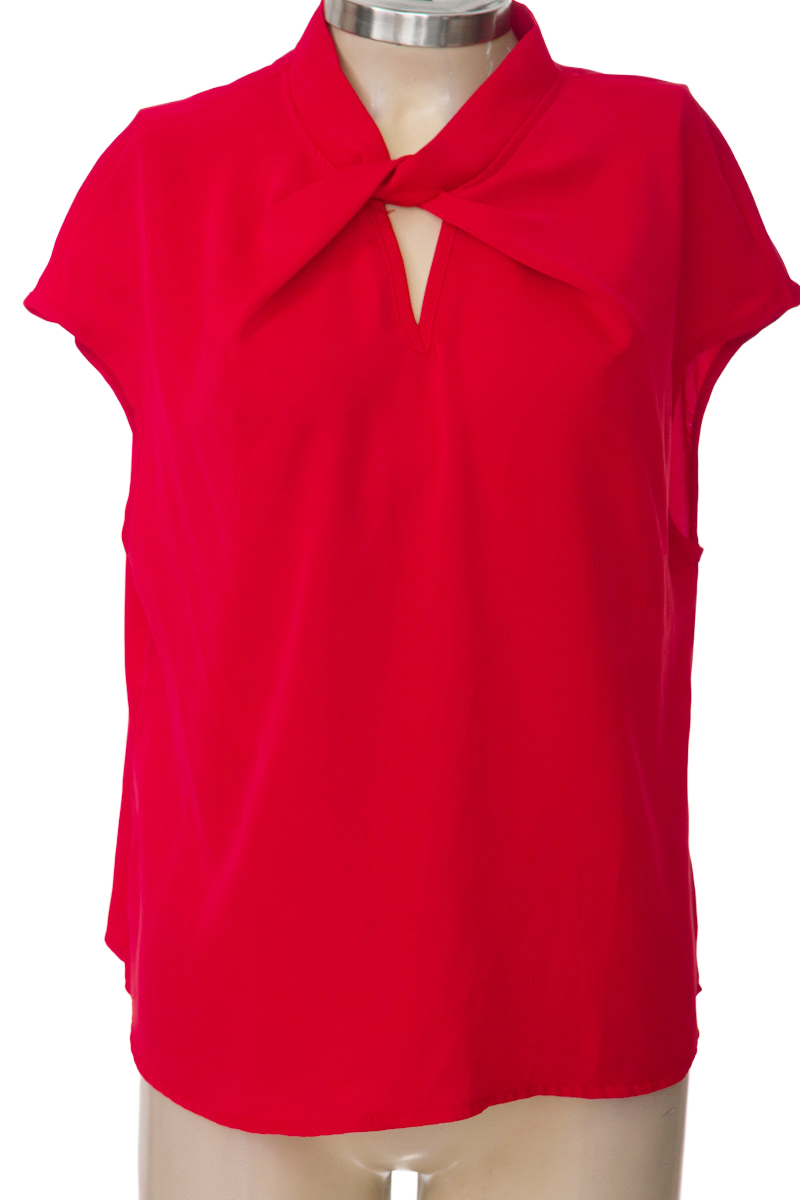 Blusa color Rojo - Closeando