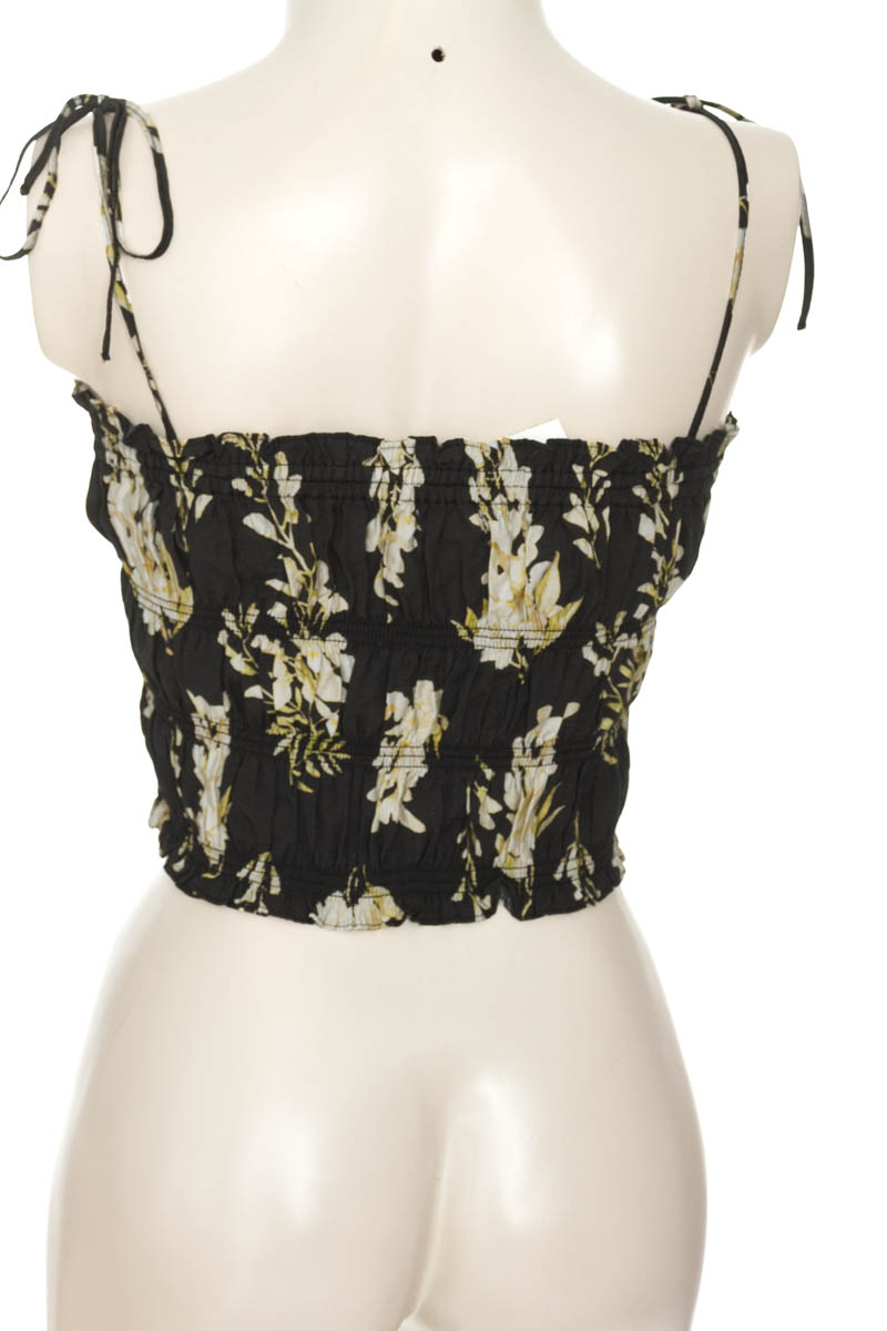 Top / Camiseta color Negro - H&M