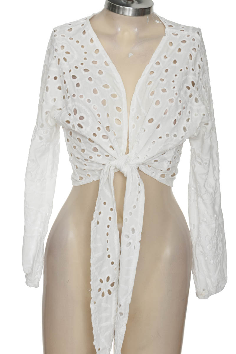 Blusa color Blanco - Closeando