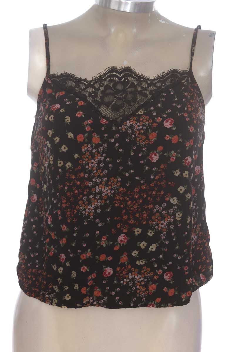 Top / Camiseta color Negro - Forever 21