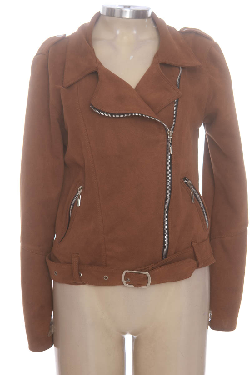 Chaqueta / Abrigo color Café - Closeando