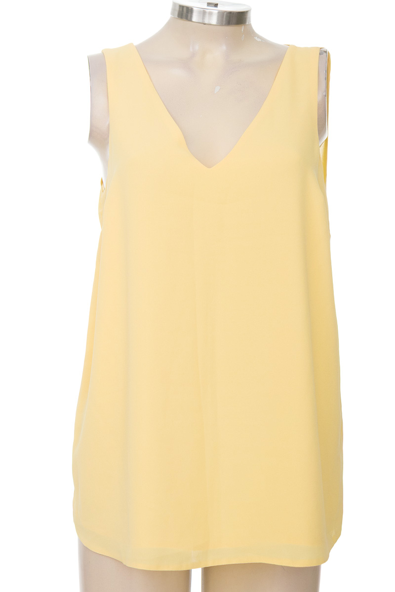 Top / Camiseta color Amarillo - Dorothy Perkins