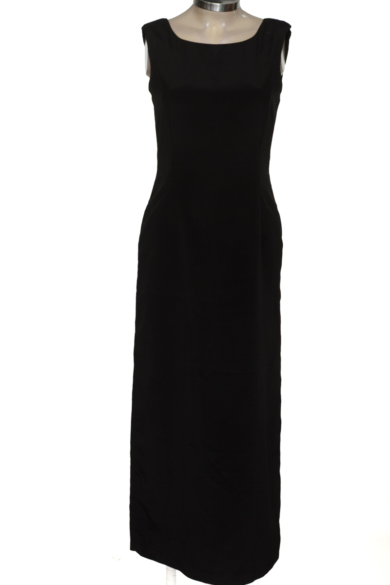 Vestido / Enterizo color Negro - Closeando